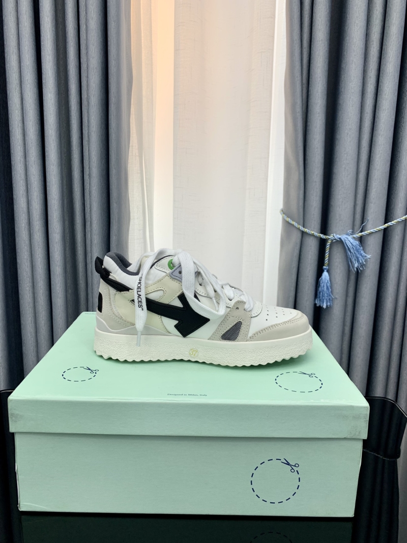 Off-White Sneakers